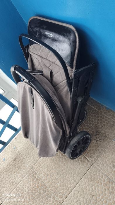 Коляска жеп женил бу