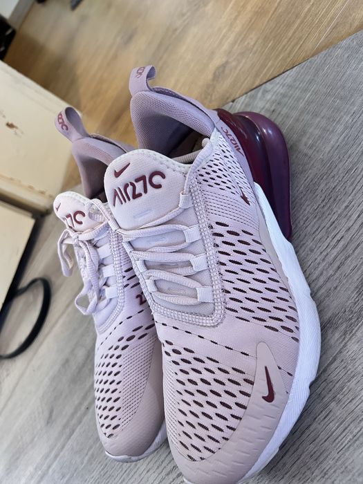 Обувки nike air max 270