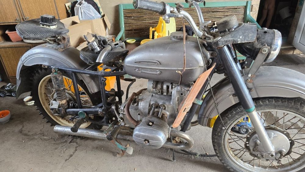 Продается мотоцикл Урал