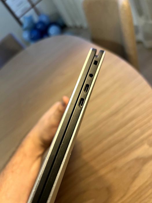 Dell XPS 15" 9575 2-in-1 (i5 8 256)