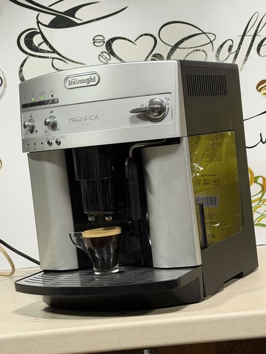 Кафемашина кафе автомат delonghi magnifica с гаранция