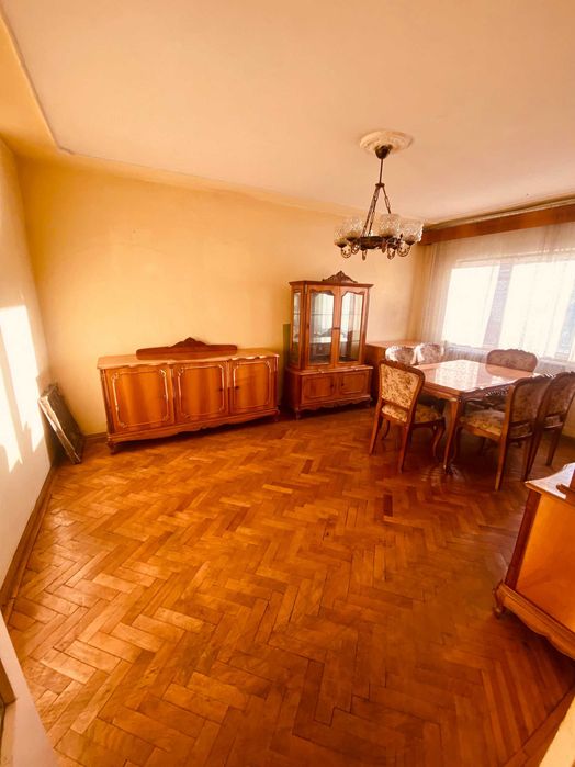 Ap. 3 camere în Lupeni – Se vinde împreună cu GARAJ