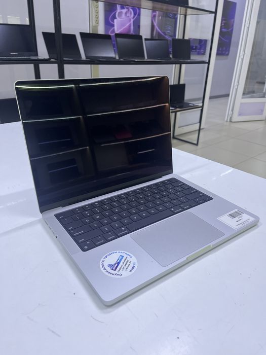 Macbook pro m4.