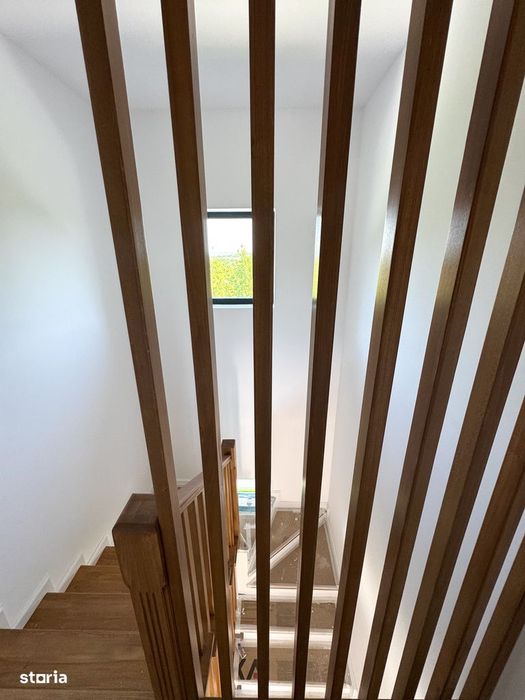 ASFALT! Incalz in pard! Vila 4 camere, Bucium-Hlincea