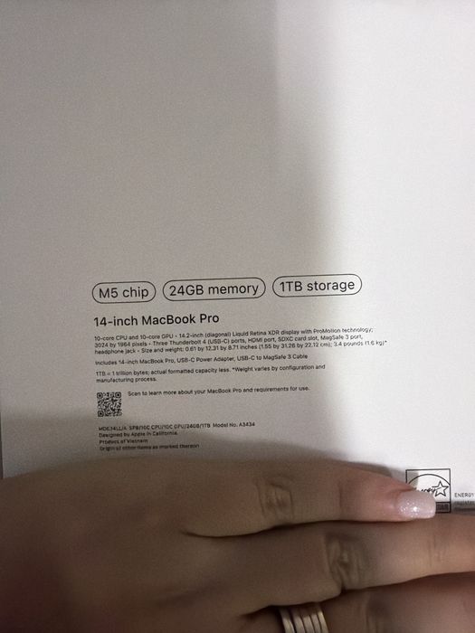 Apple ,MacBook Pro 14 24/1TB М5
