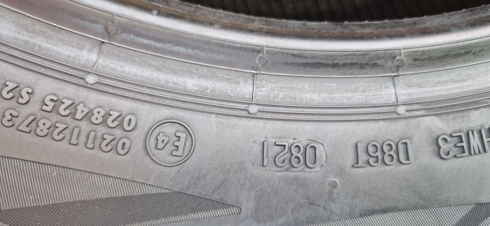 Set 4 Anvelope Continental 215 65 R17 de vara . Dot 2021
