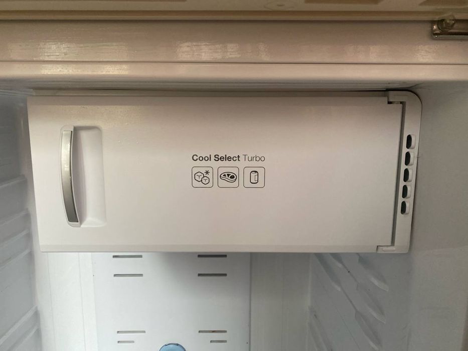 Холодильник  Samsung