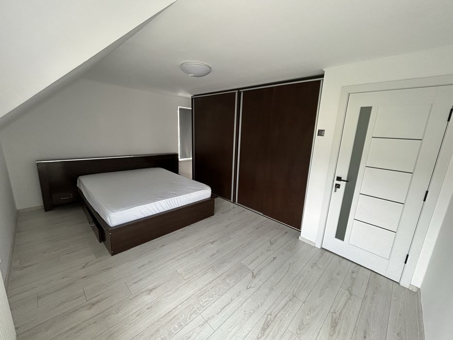 Casa de vanzare cu SPATIU multifunctional