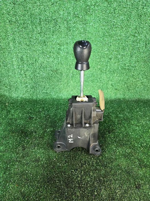 Рычаг кулисы салона акпп Мазда 2