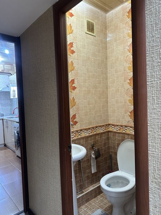 Продаю 3-х комнатную квартиру еа Чиланзаре 20а ,