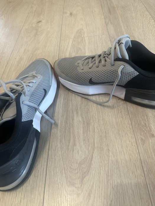Маратонки Nike air