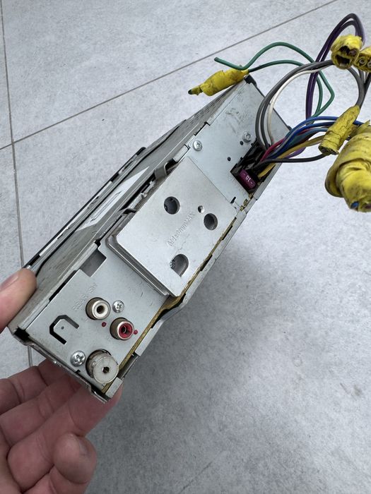 Магнитола kenwood без блютуза !