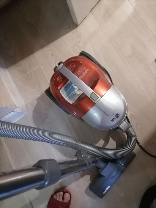 Продам пылесосы б/у