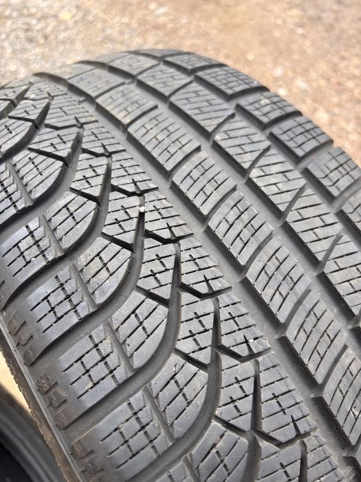 245/45/19 Pirelli 2 бр 2023