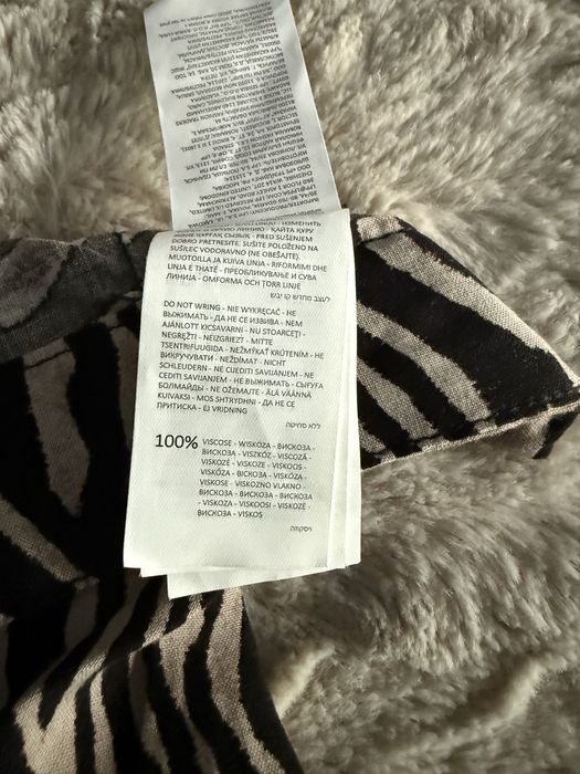 Дамски панталон,нов ,цена 17 лв.