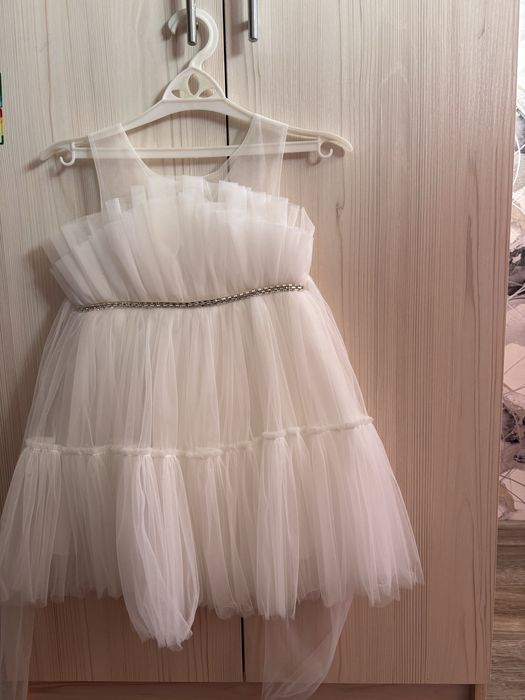 Продам одежду для девочки 3-4 года