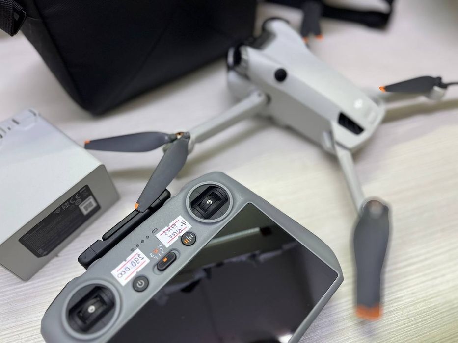 DJI Mini 4 Pro дрон