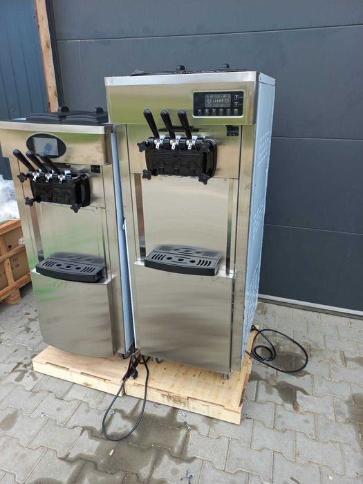 Masina de inghetata profesionala Soft 2+1 Arome 220v 2450W NOUA