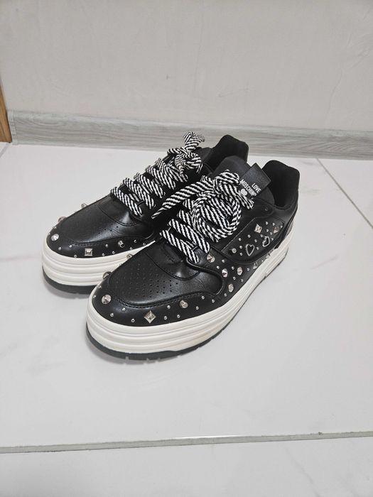 Karren Millen, Versace, Moschino