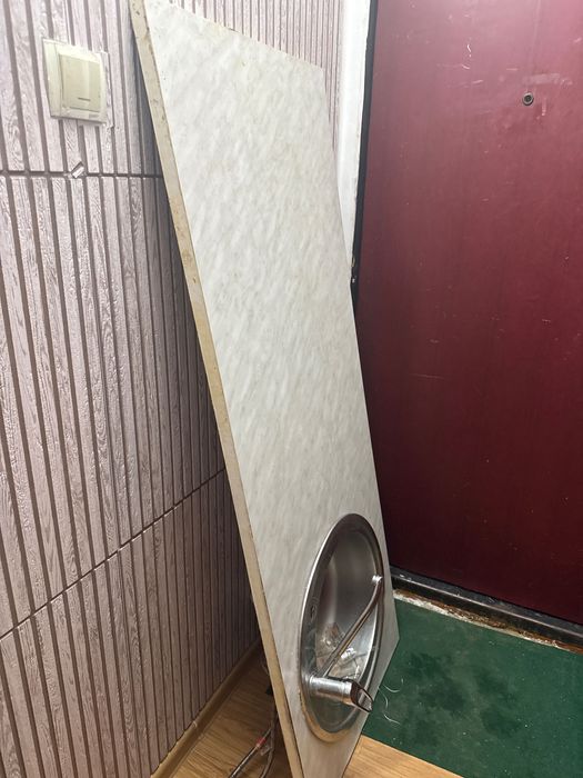 Разобранный кухонный гарнитур