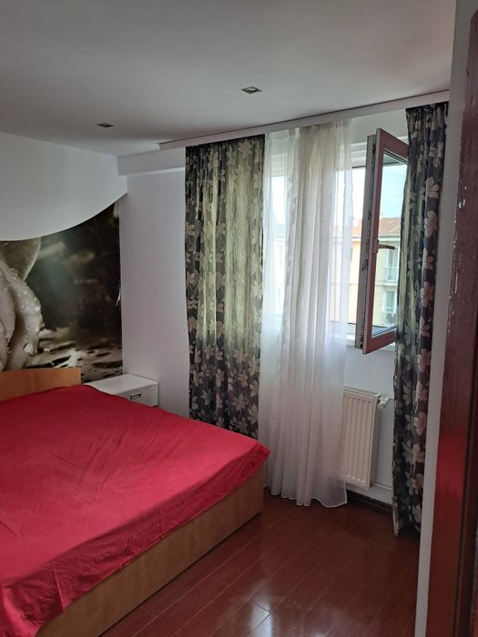 Vand apartament 2 camere ultracentral in zona Piata Victoriei Ploiești