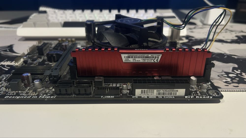 Motherbord + procesor + ram