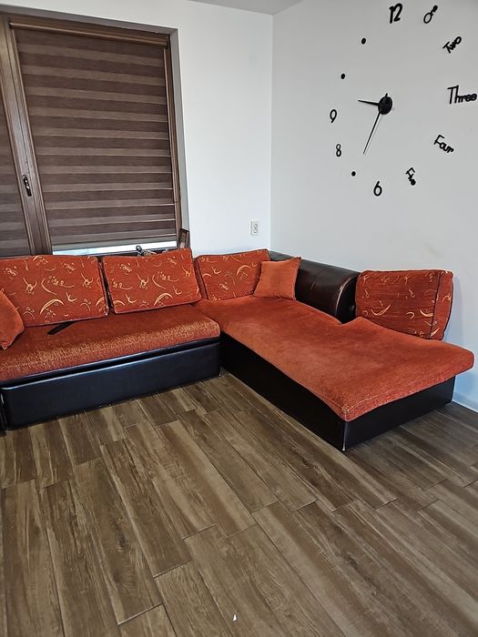 Продавам диван разтегателен