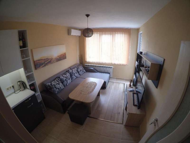 Дава се под наем Двустаен апартамент в София, Толстой - 50 кв.м за 469.2 € - Снимка #2