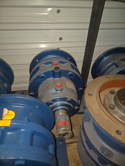 Редуктор Моторы Вивраторы