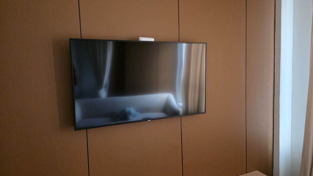 Телевизор Samsung QE49
