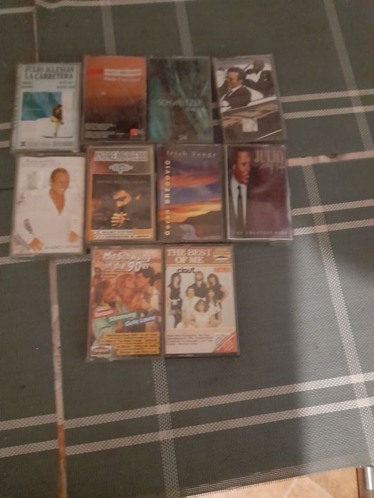 Casete audio, mai multe genuri.