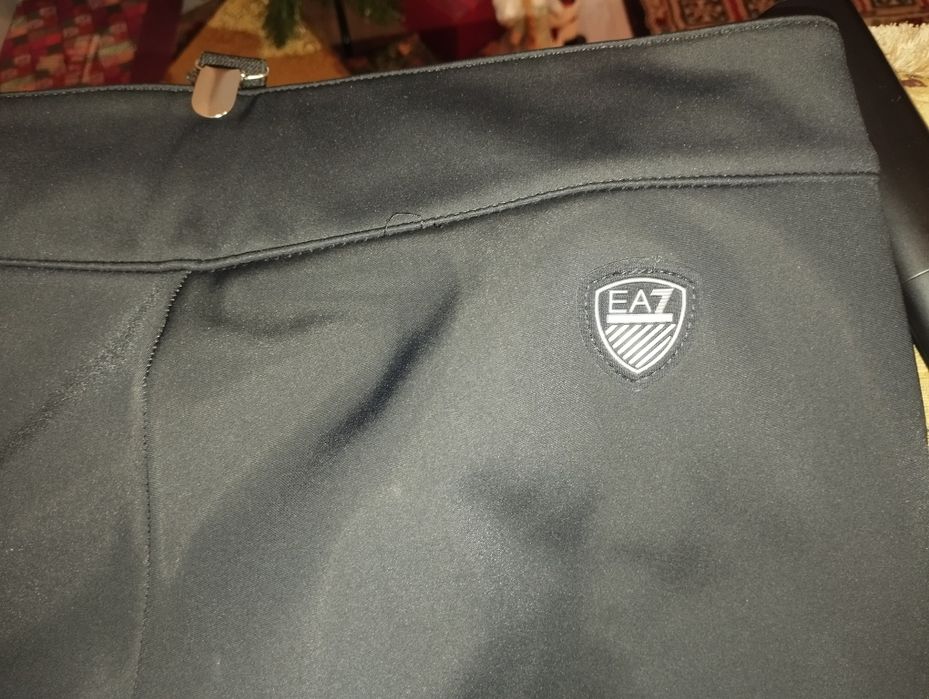 Продам лыжные штаны EA7 (Armani)