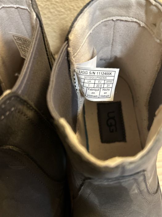 Боти унисекс Ugg 33,5