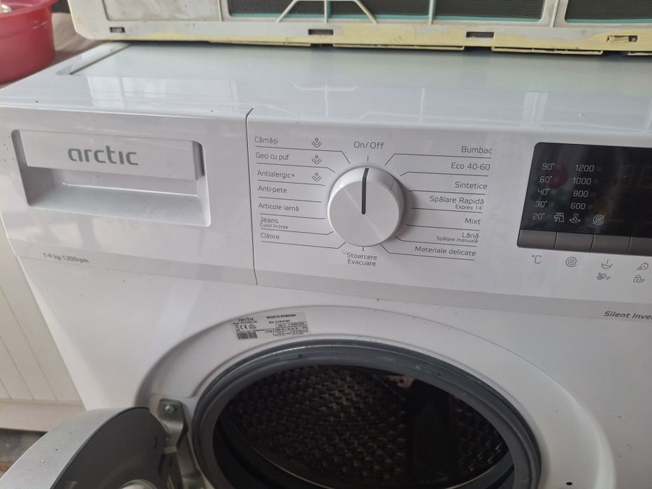 Masina arctic  cuva 9 kg