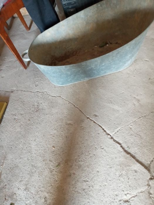 Ванна,   меиаллическая