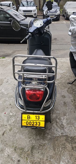 Piaggio Vespa  LX 50  4 timpi