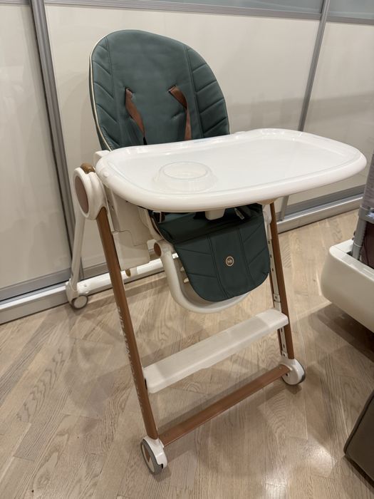 Стульчик для кормления Happy Baby Berny v2