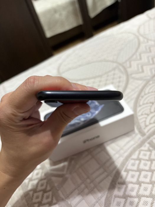 iPhone XR 64GB BLACK
