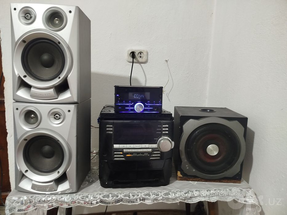 Muzikalni sentr sotiladi