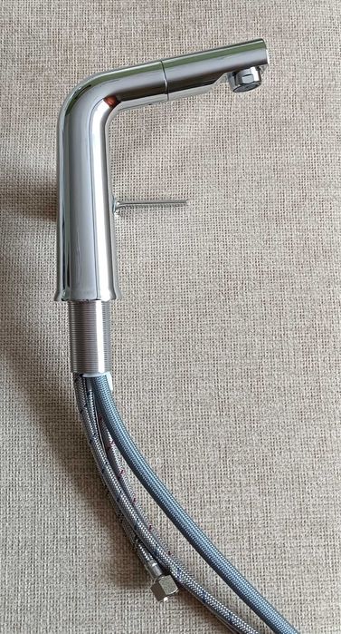 Смесител за мивка с изтеглящ се механизъм. Нов.