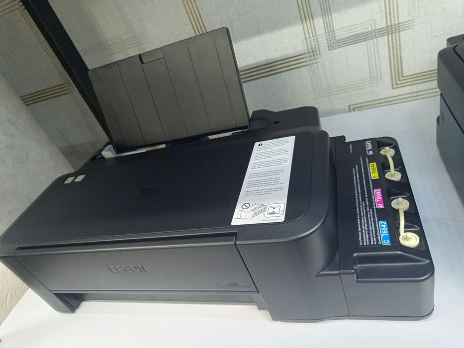 Epson L120 цветной принтер