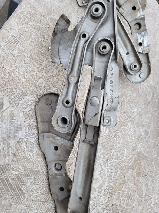 Механизм открывания капота