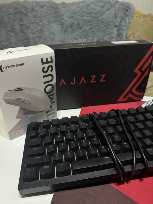 Продам комплект