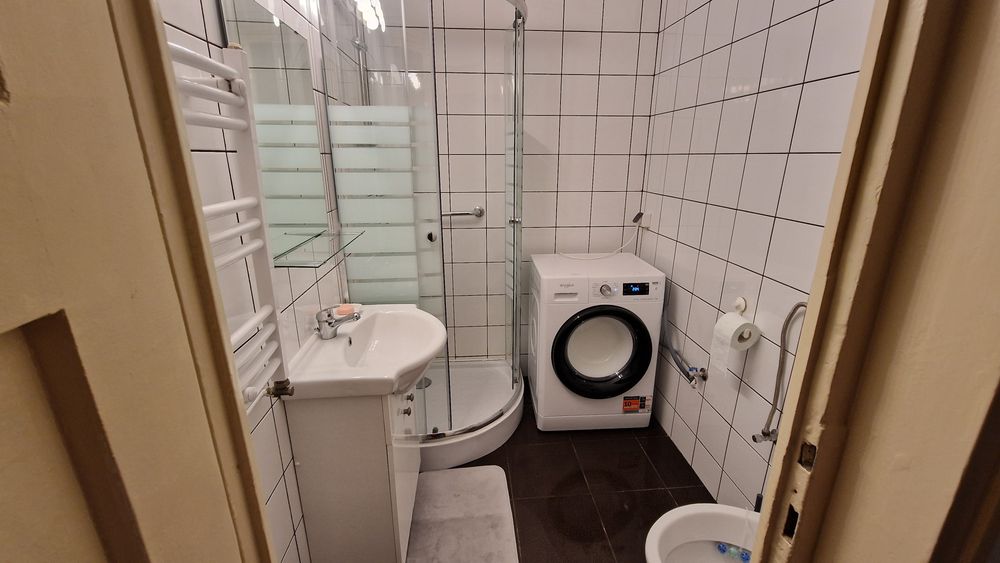 Chirie Floreasca Compozitori