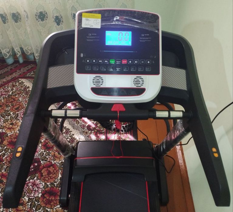 Беговая дорожка сатилади.