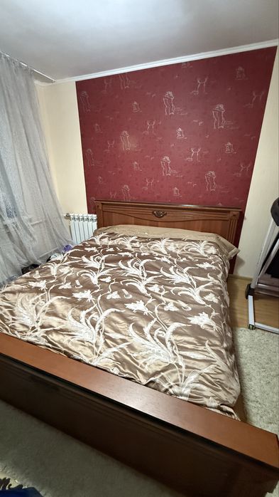 Кровать деревянная двуспальная