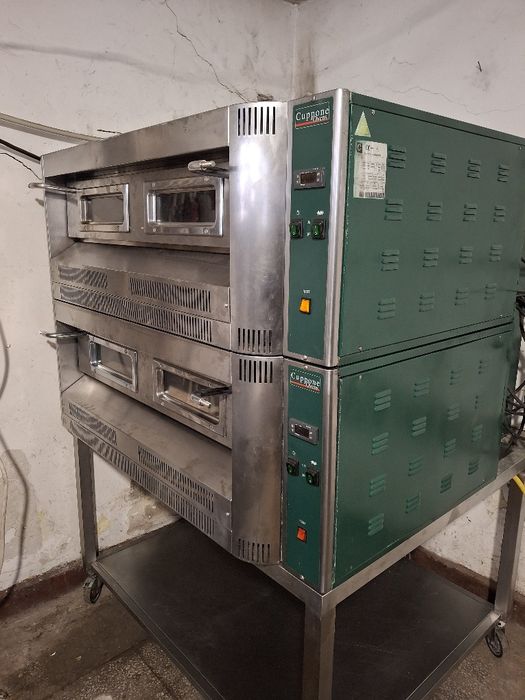 Пицарка/ фурна за пица на газ CUPPONE