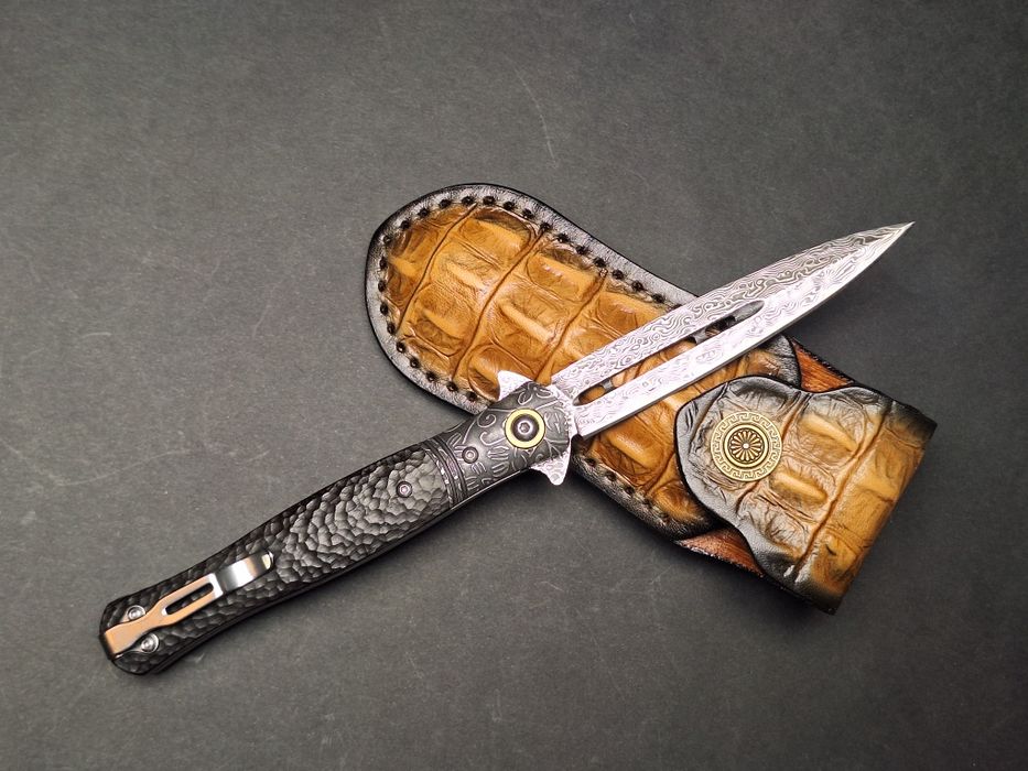 Сгъваем нож от дамаска стомана VG-10 с кожен калъф