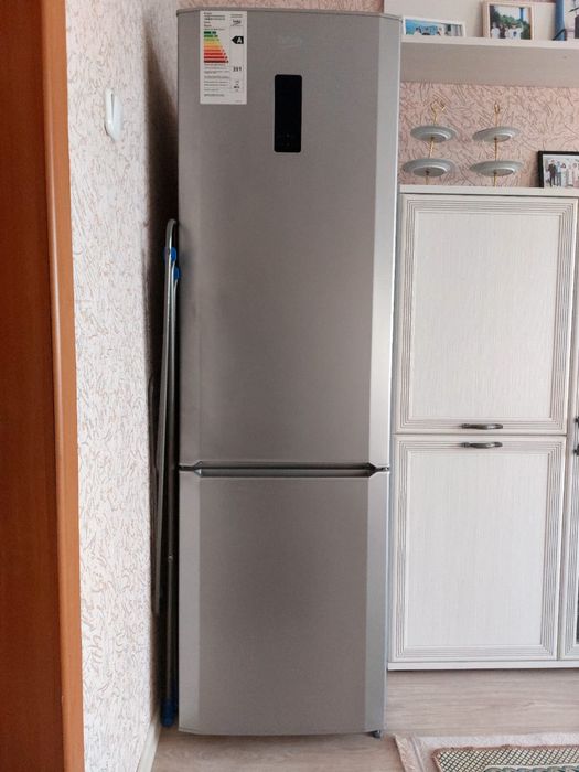 Продам холодильник Beko