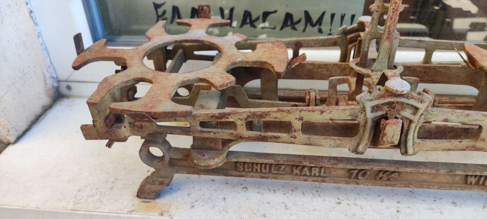 Стар кантар без тавите